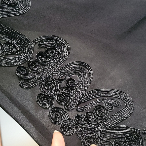 Aeuadani  Top/Blouse - Picture 4 of 8